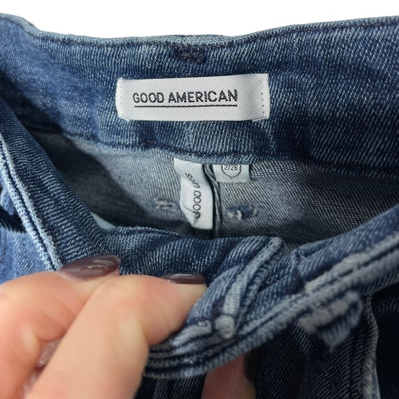 Good American | Good Legs Frayed Hem in Blue 430 26/2 - Picture 2 of 9